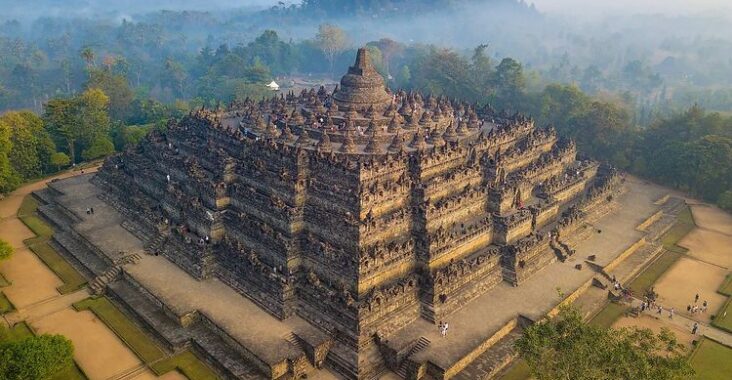 Tempat Wisata Dinasti Indonesia Terpopuler Dan Terindah